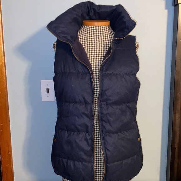 Old Navy Jackets & Blazers - Old Navy puffer vest